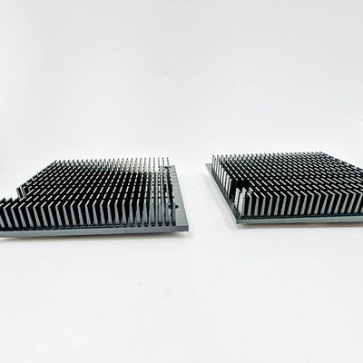 High Precision CNC Machining Parts Black Slotted Aluminum Power Amplifier Heatsink